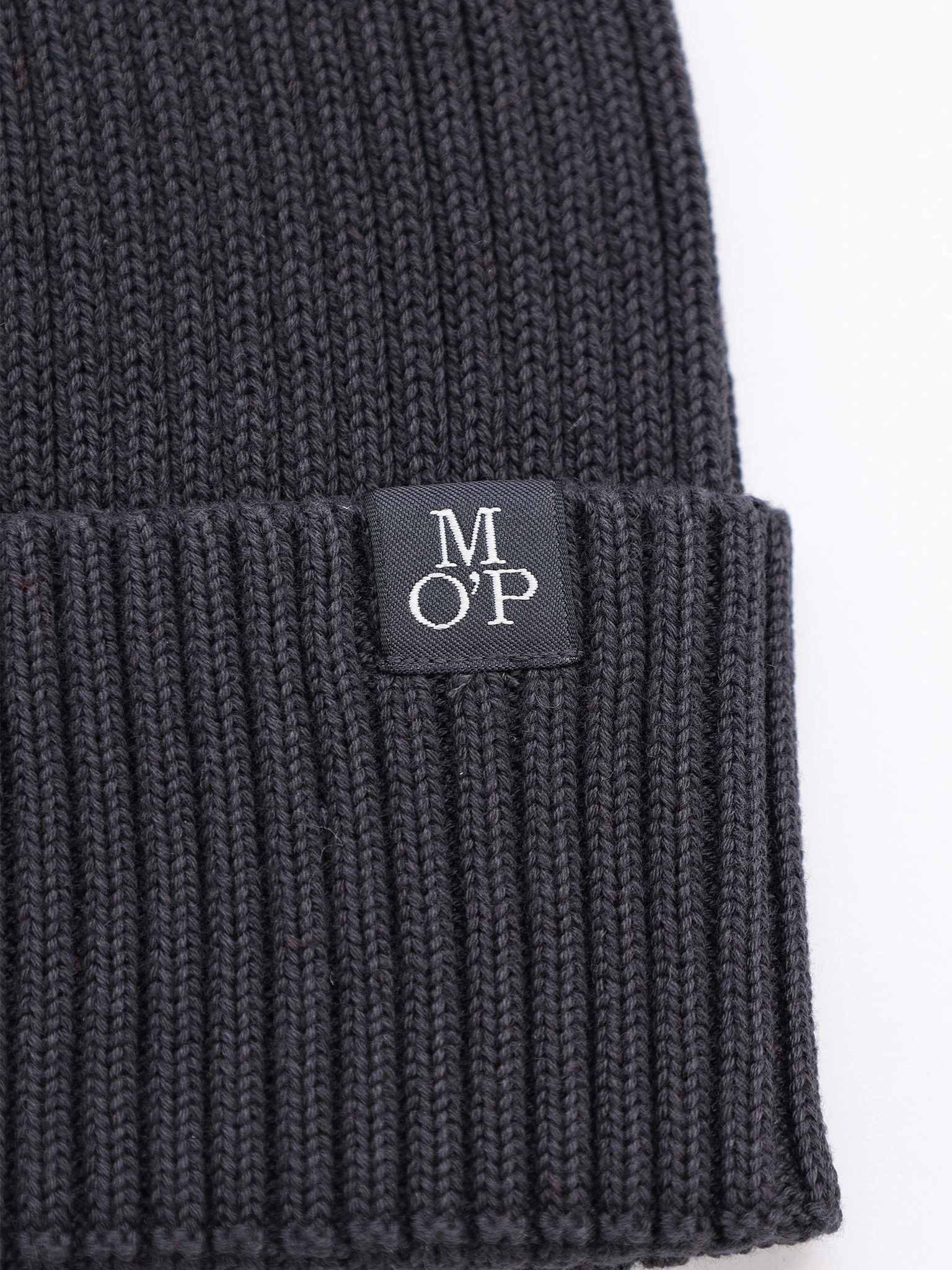 Шапка-бини темно-серого цвета с отворотом из хлопка